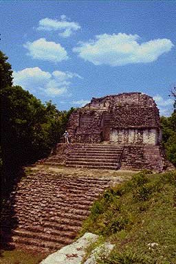 uaxatun