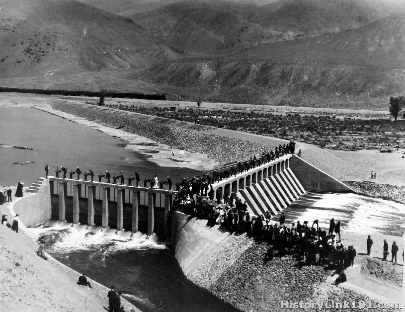 Diversion Dam at Head of Main Truckee Canal