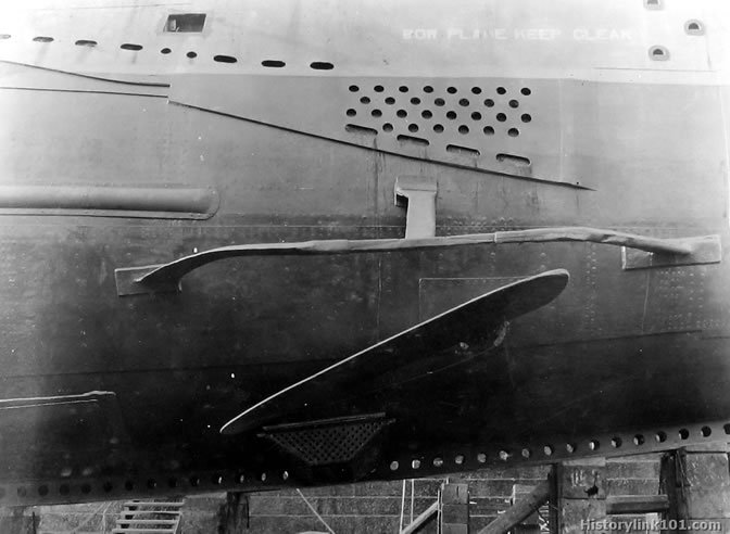 submarine 2010 link