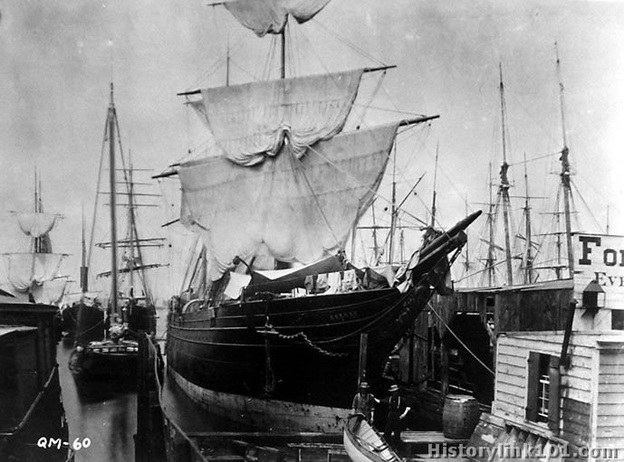 USS Karnak at dock