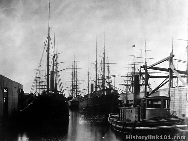 Thorne and Prometheus at dock