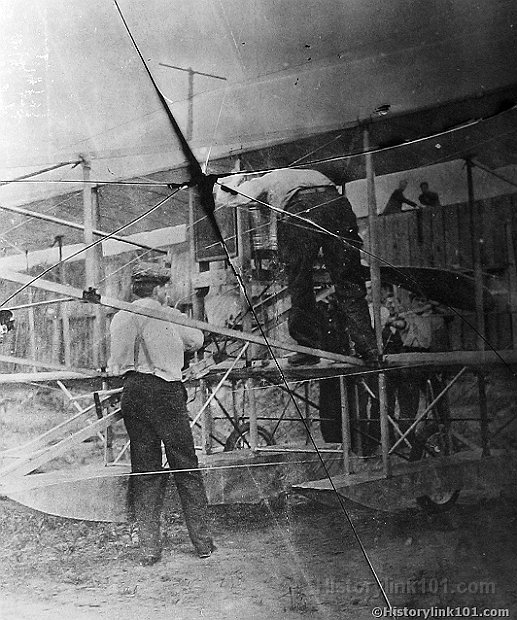 Early Plane Mechanics 