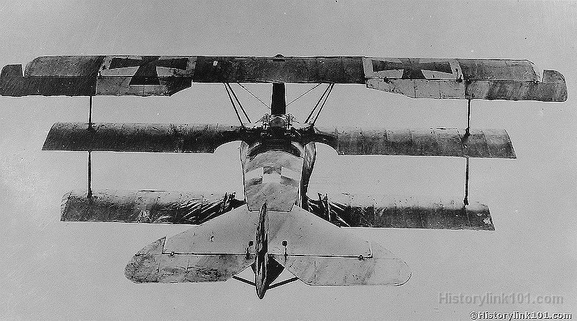 Fokker Tri-plane back view