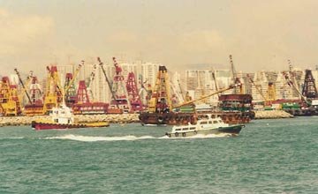 freight ships of hong kong