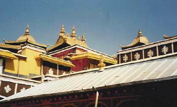 roofs of tibet