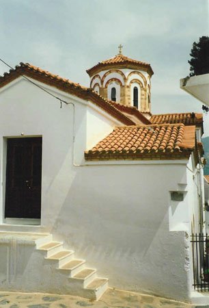 skopelos tiled roofed house
