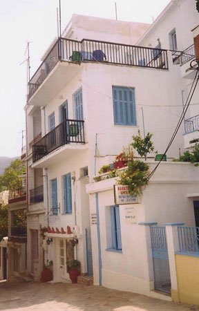 skopelos appartment house