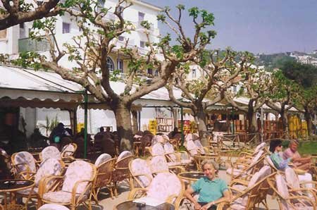 skopelos pizzeria outdoors